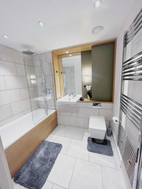 GOLDEn LuxurY APARtMENT